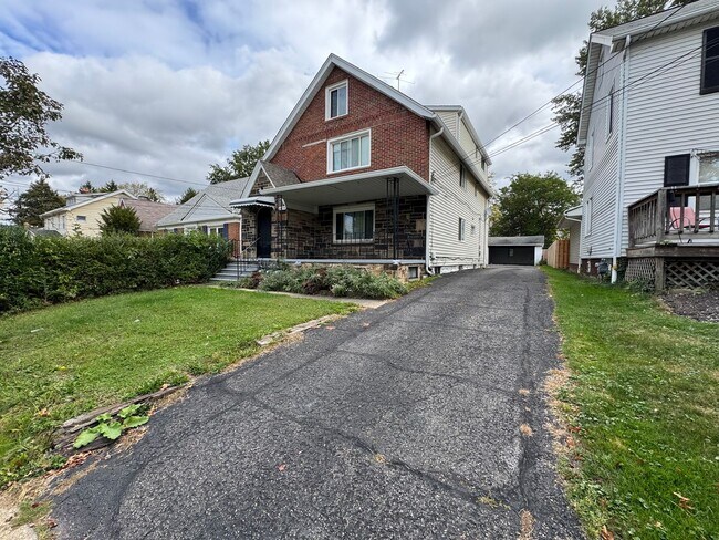 Foto del edificio - 1405 Sheffield Rd