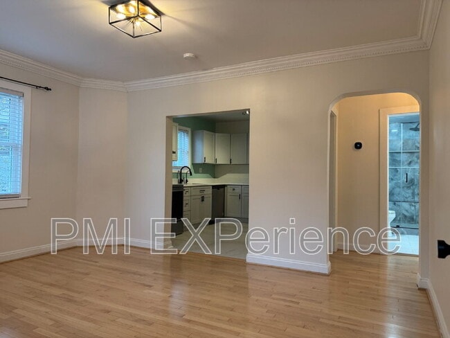 Foto del edificio - 8203 Comet Dr