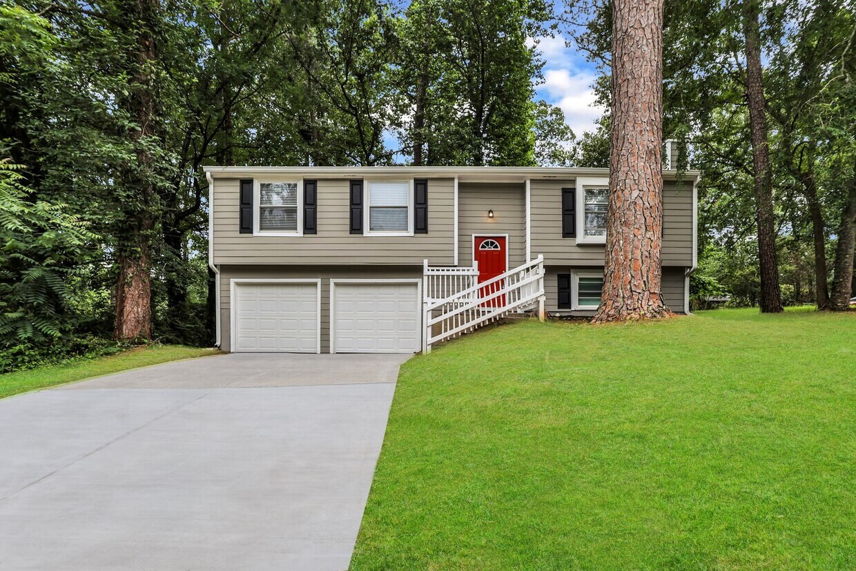 5301 Winslow Xing House Rental in Stonecrest, GA