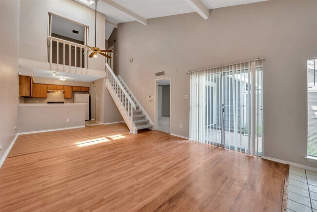 Foto del edificio - 6345 Cattails Ln