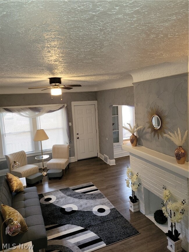 Foto del edificio - 4083 E 143rd St