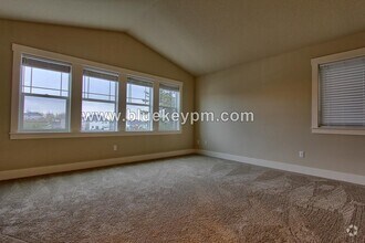 Building Photo - 15119 NW Rossetta St