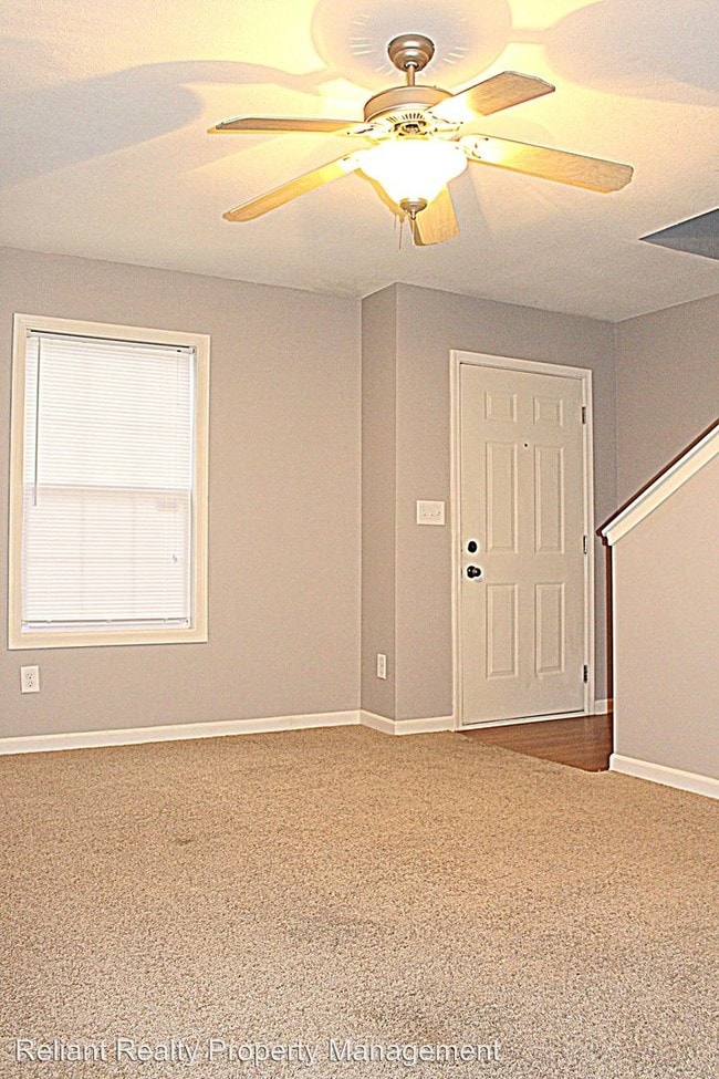 Building Photo - 1221 Ashridge Drive