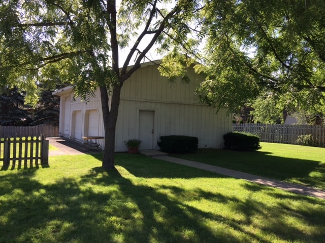 Building Photo - 3440 Sashabaw Rd