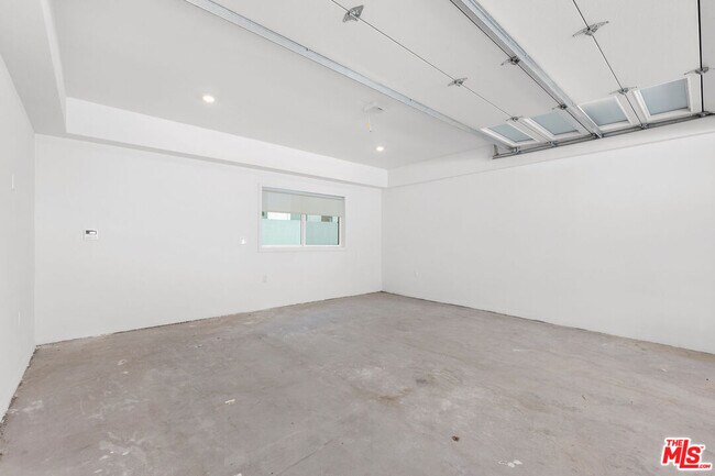 Foto del edificio - 849 N Alta Vista Blvd