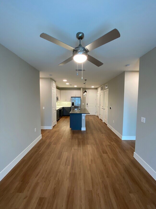 Foto del edificio - 1112 Giulianna Rd