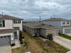 Building Photo - 10647 Cashew Run Ln