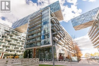 Building Photo - 39 Queens Quay E
