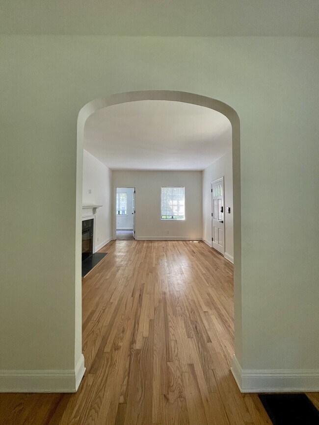 Foto del edificio - 477 Princeton Way NE
