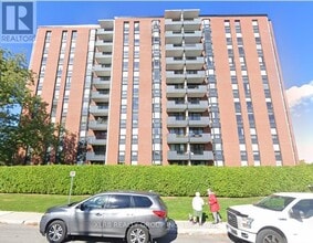 Building Photo - 2951 Riverside Dr.