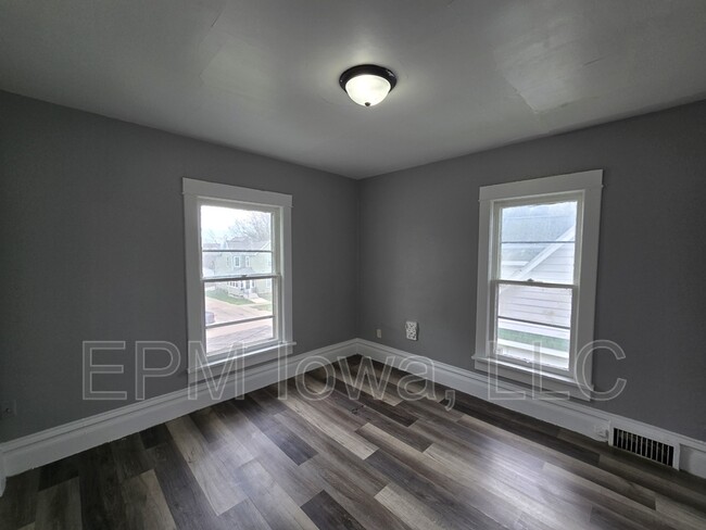 Foto del edificio - 914 1/2 West 2nd Street