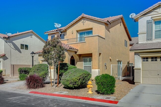 Building Photo - New Paint and Carpets Throughout!