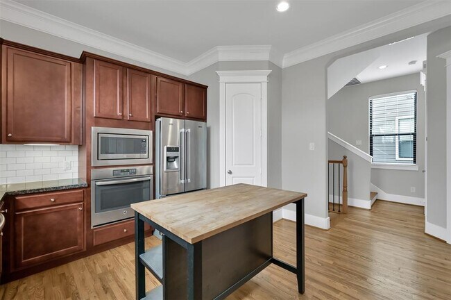 Foto del edificio - 910 W 20th St