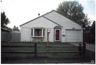Building Photo - 5 Afton Dr
