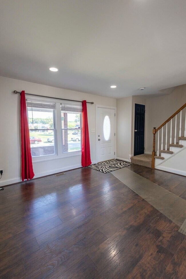 Foto del edificio - Charming 3Bed/1.5Bath in Dundalk!