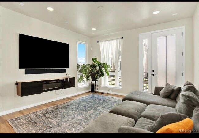 Foto del edificio - 11205 W 53rd Ln