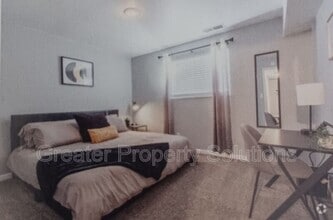 Building Photo - 5015 NW Kalivas Cir