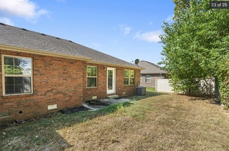 Building Photo - 2301 W Bridlewood Trail