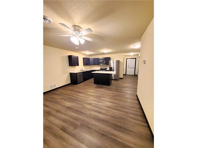 Foto del edificio - 301 S Wasson Ln