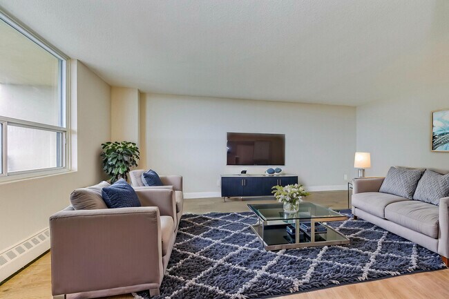 Photo du bâtiment - Surrey Lane Apartments