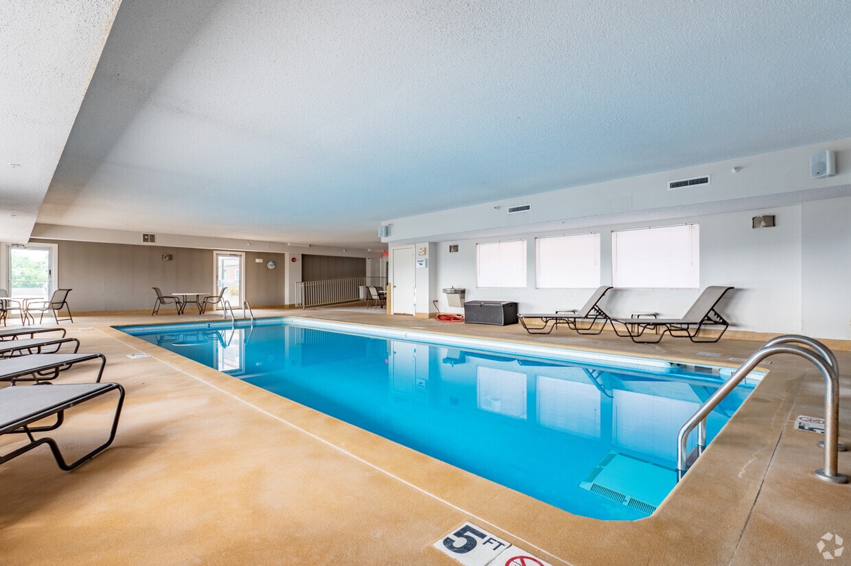 Primary Photo - Cameron Park Apartments