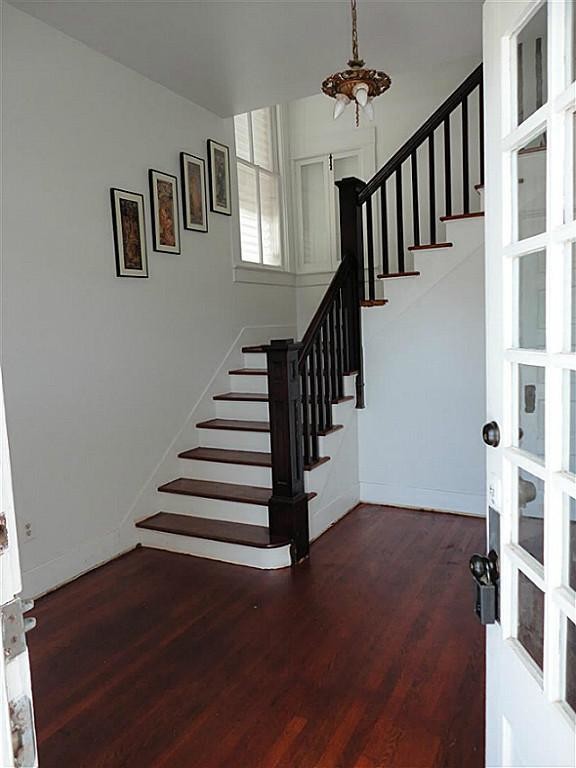 Foto del edificio - 916 Ball St