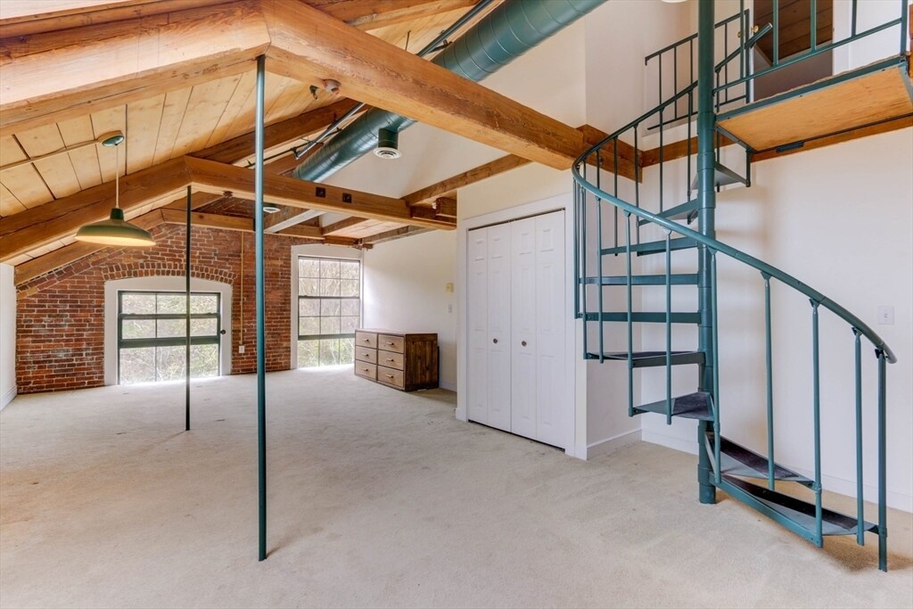 Foto principal - 14 Sanford St