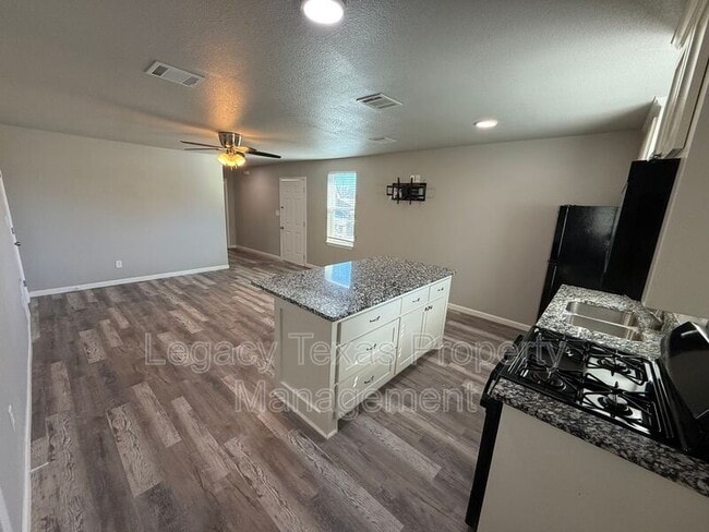 Foto del edificio - 101-2 Hill Ln