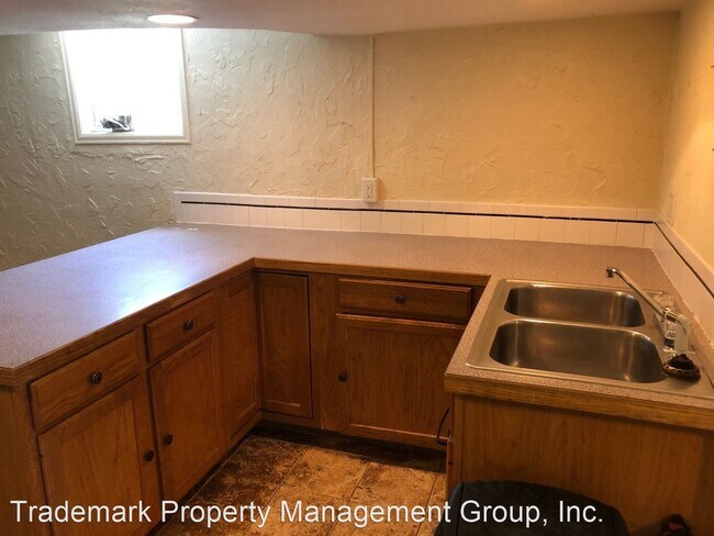 Building Photo - 2 br, 1 bath Apartment - 938 Laporte Ave