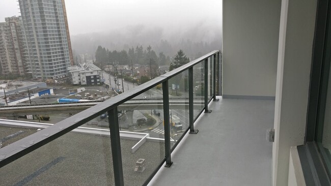Building Photo - 602 Como Lake Ave