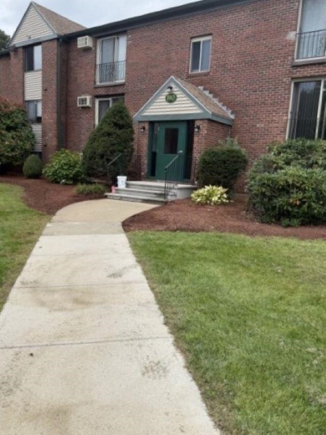 Foto del edificio - 110 English Village Rd