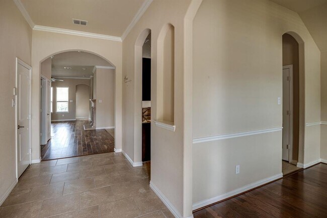 Building Photo - 12009 St Croix Dr