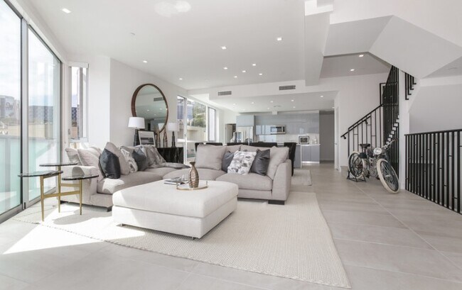 Foto del edificio - 1125 N Kings Rd