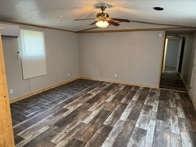 Building Photo - 780 County Rd 2218