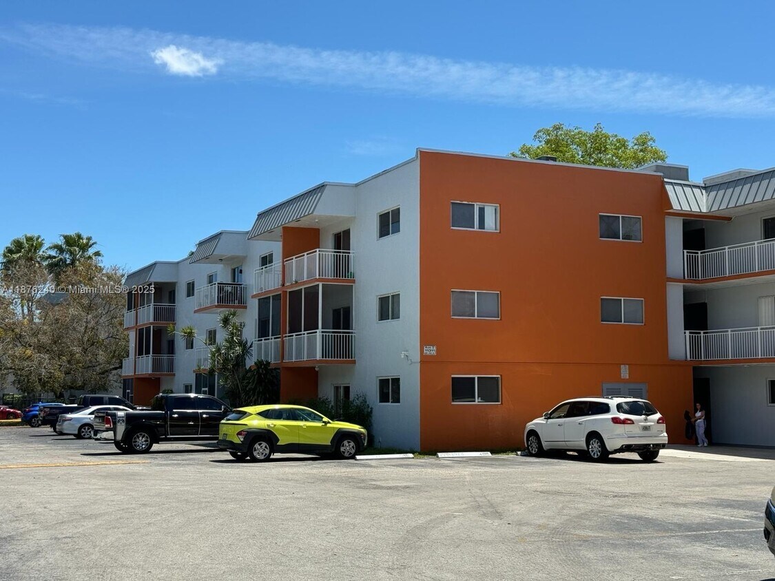 Foto principal - 11309 SW 200th St