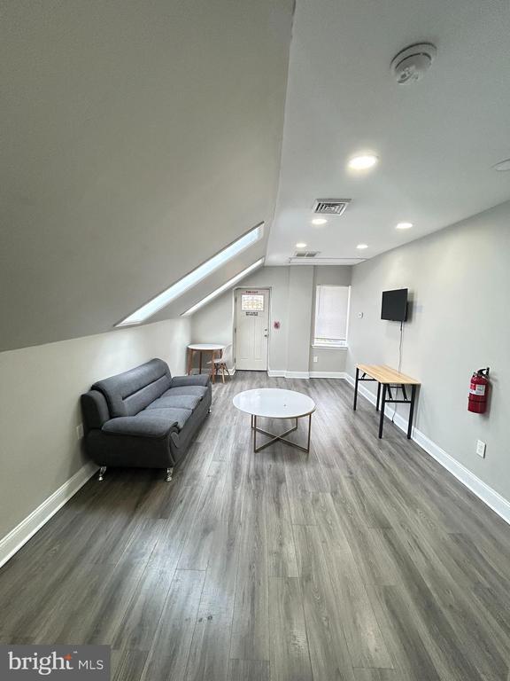 Foto del edificio - 2417 N 54th St