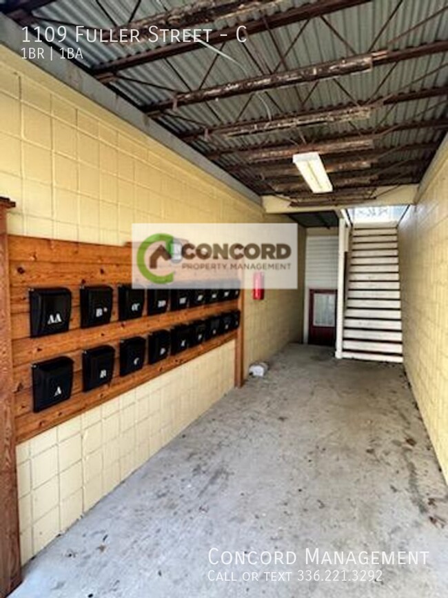 Foto del edificio - 1109 Fuller St. Unit C/Concordmgmt.com 336...