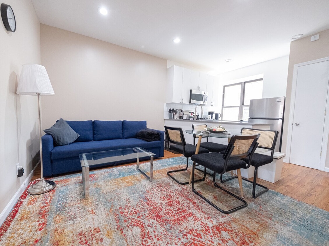 Foto principal - 230 W 113th St