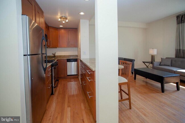 Foto del edificio - 1851 Columbia Rd NW