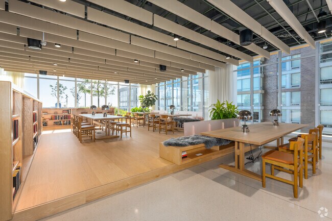 Biblioteca - Allied Harbor Point - new