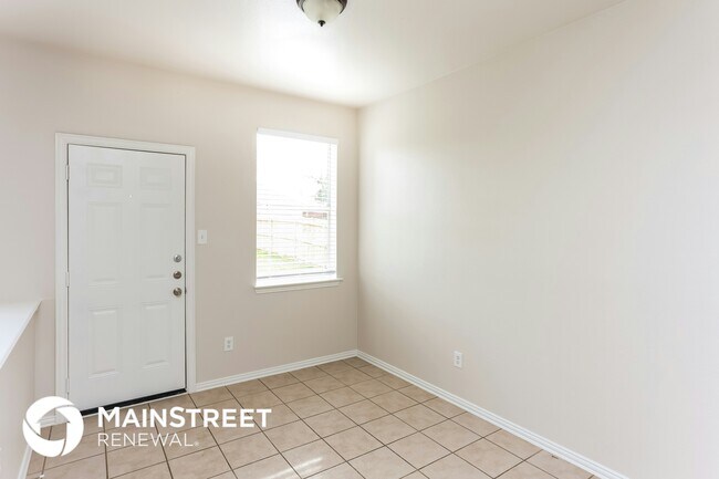 Foto del edificio - 532 Pinnacle Dr