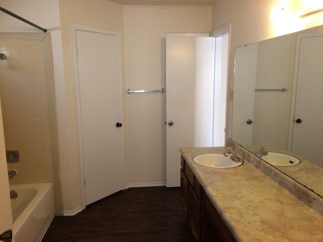 Building Photo - 2311 Frontier Trl
