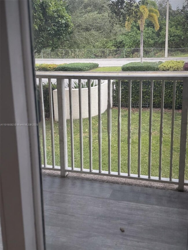 Foto del edificio - 8899 NW 107 Ct