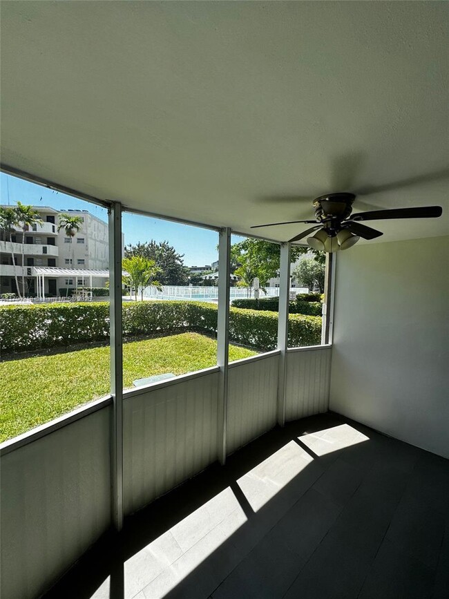Foto del edificio - 1680 NE 191st St
