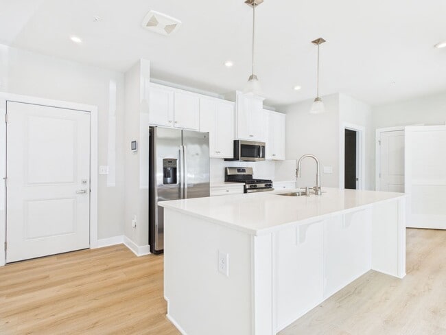 Building Photo - 6601 Citory Way