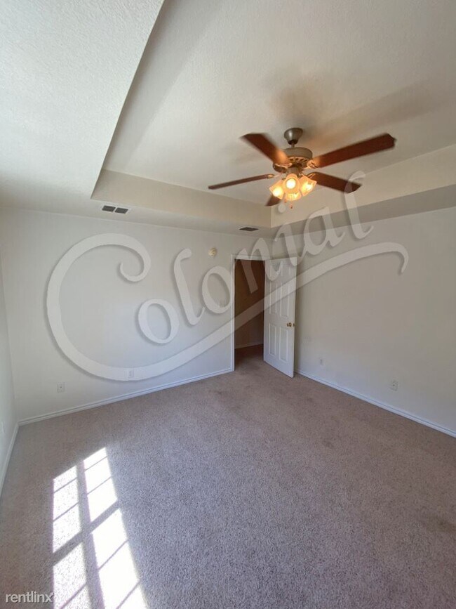 Building Photo - 3 br, 2 bath House - 725 Mustang Trl