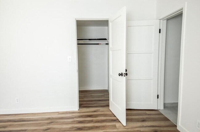 Foto del edificio - 439 S Evergreen Ave