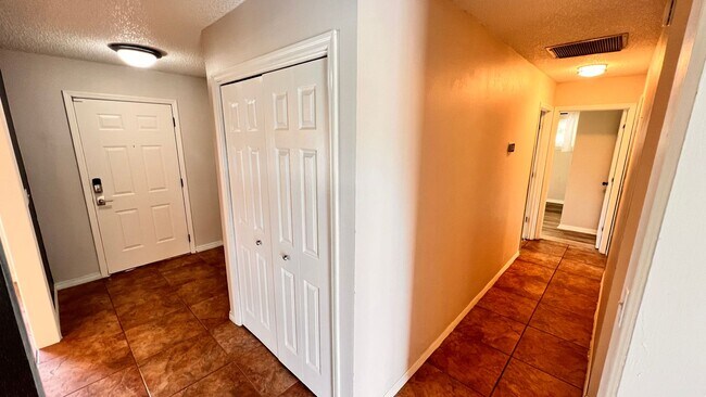 Foto del edificio - Charming Ranch Style Property Ready to be ...