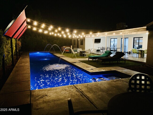 Foto del edificio - 5002 N 38th Pl