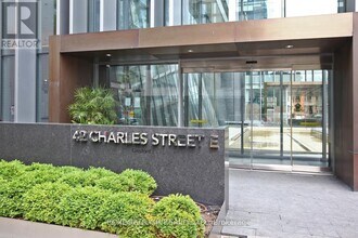 Building Photo - 42 Charles St E